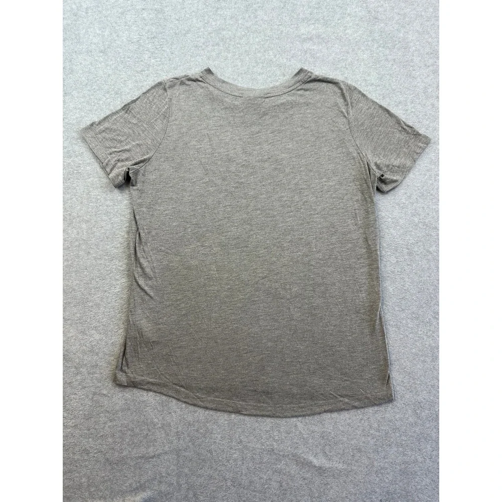 Nike Sportswear Essential Futura Logo Tee Gray Black Short Sleeve Shirt Medium
